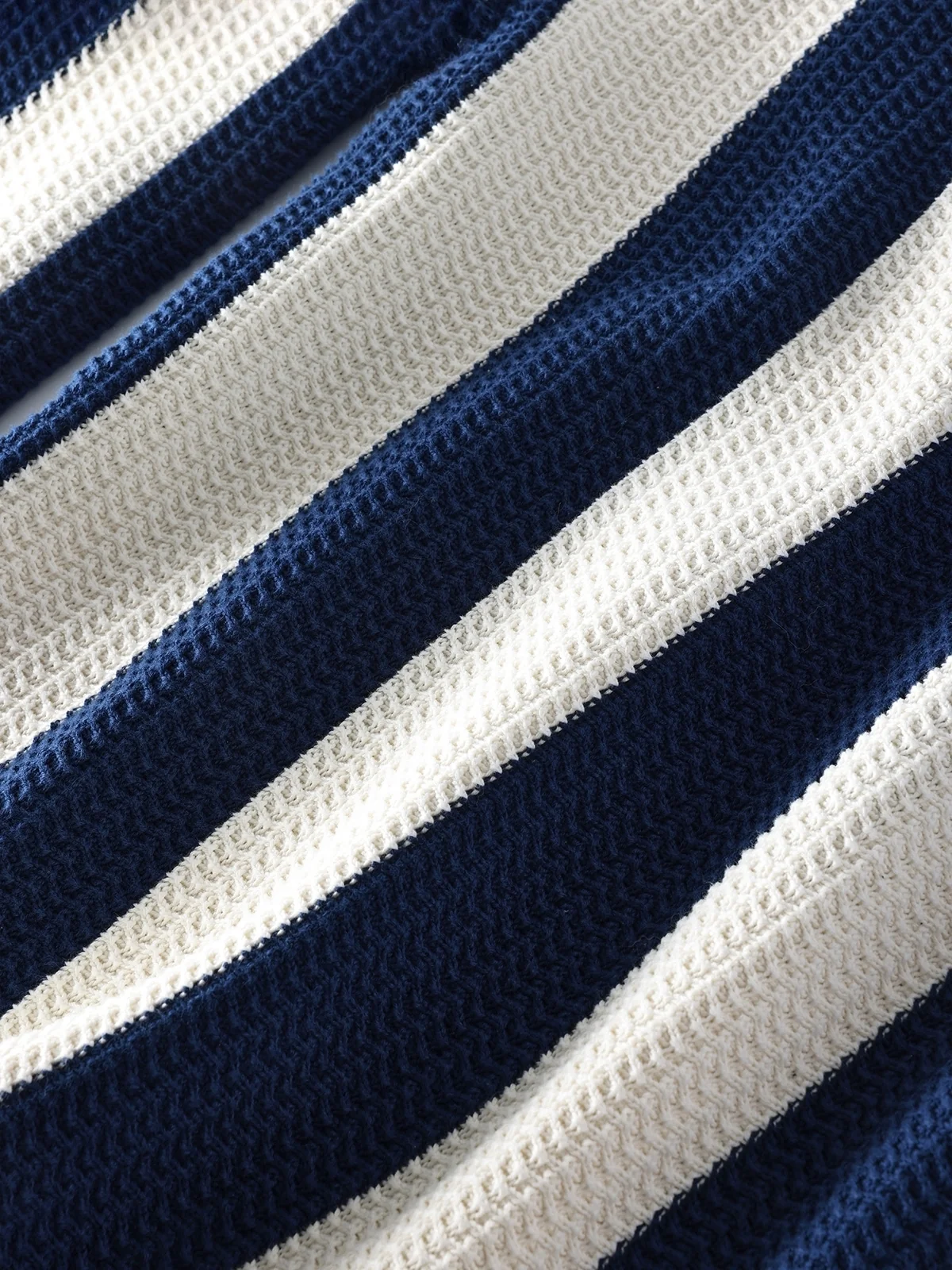 UPTOWN KNITTED POLO NAVY - Image 3